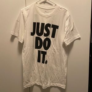 Nike t-shirt